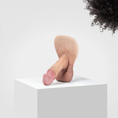 Emisil ER04: The Original Versatile FTM Pack and Play for Perfect Balance & Confidence