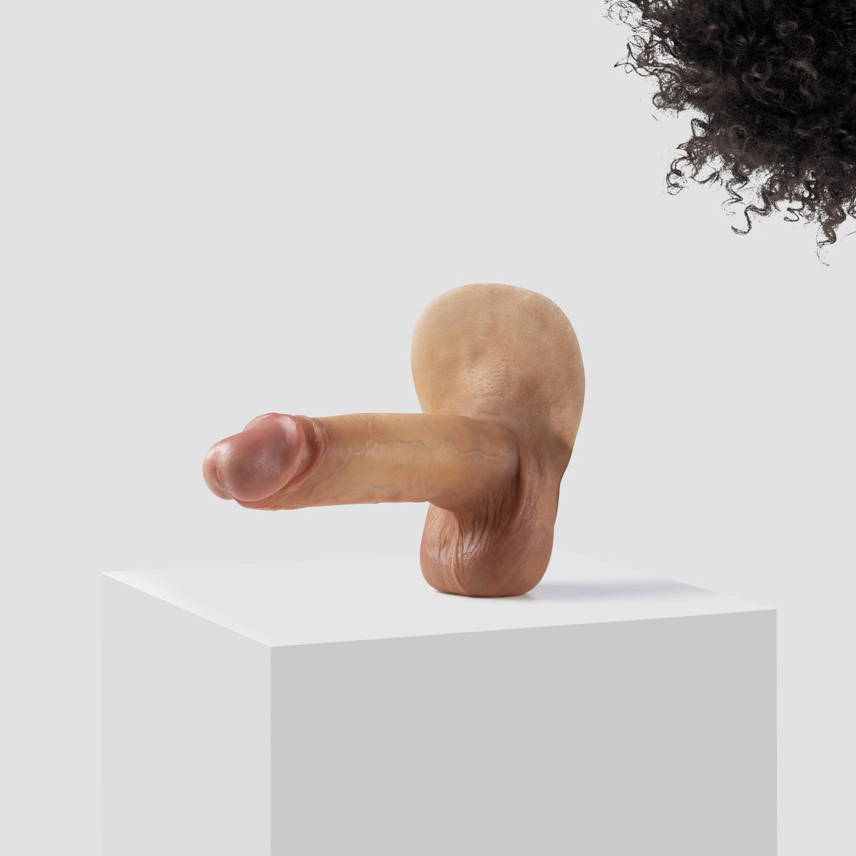 Emisil ER10 FTM pack and play prosthetic in skin shade S05 with black hair
