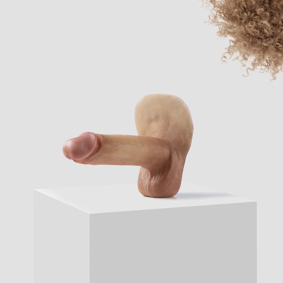 Emisil ER10 FTM pack and play prosthetic in skin shade S07 with blond hair