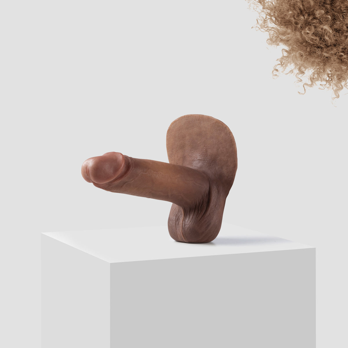 Emisil ER10 FTM pack and play prosthetic in skin shade S12 with blond hair