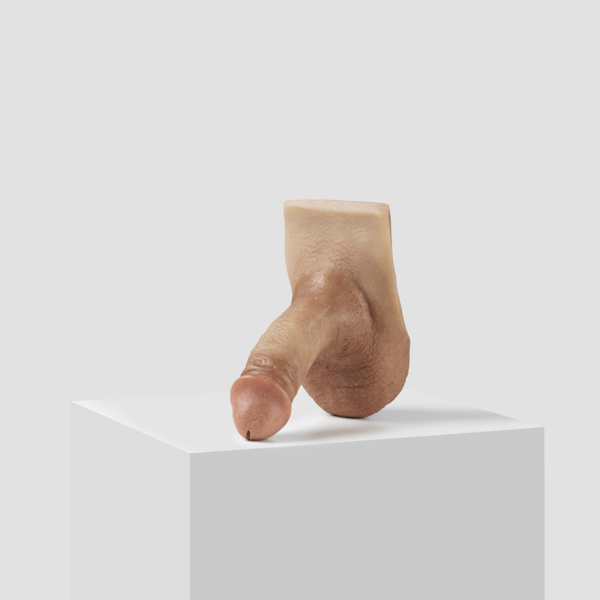 Emisil Deep Cup 3-in-1 STP device in Olive skin shade